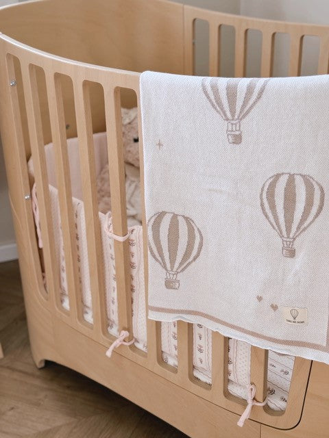 שמיכת בלונים פורחים סרוגה