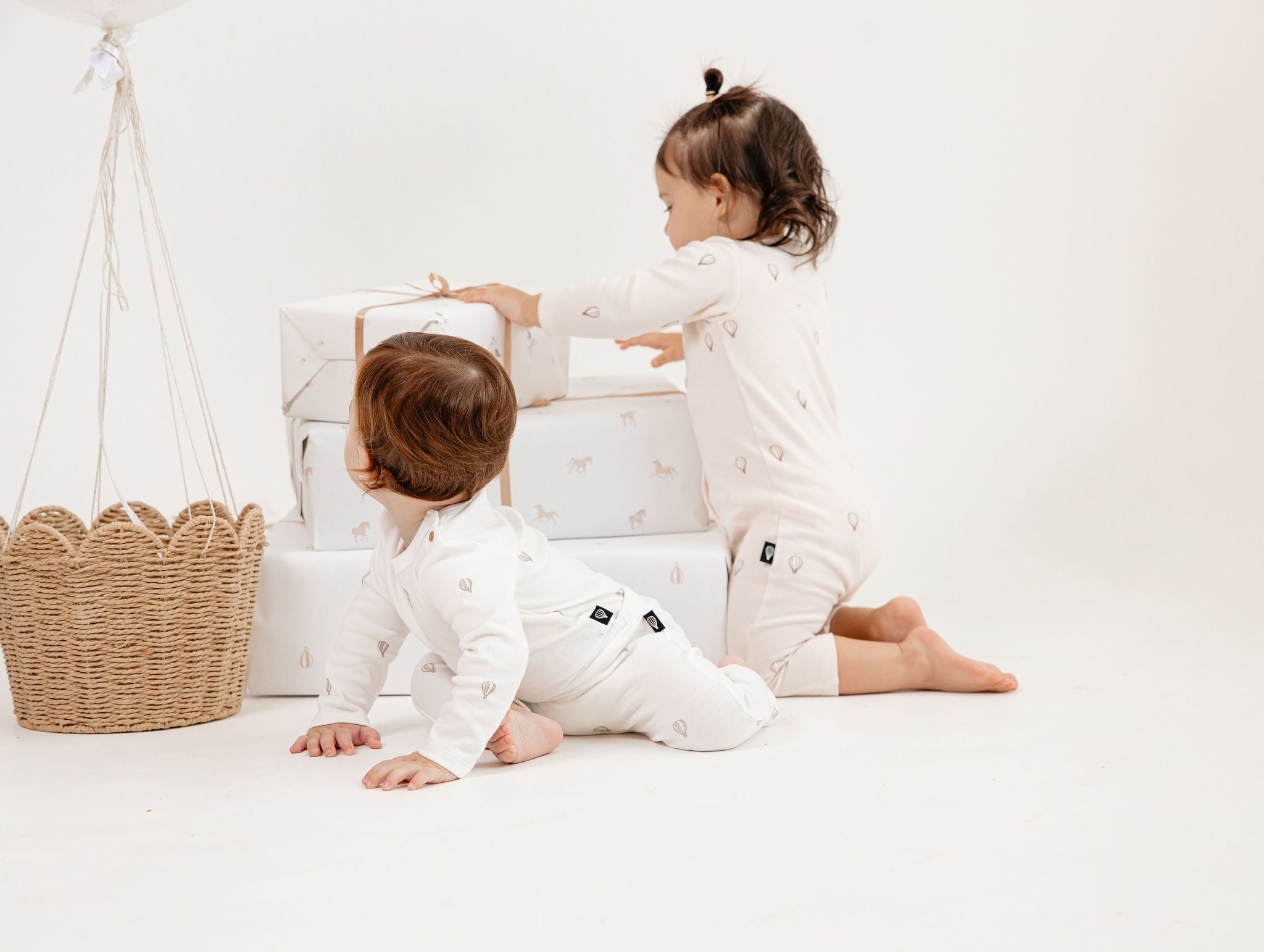 בגד גוף ומכנסיים כדור פורח