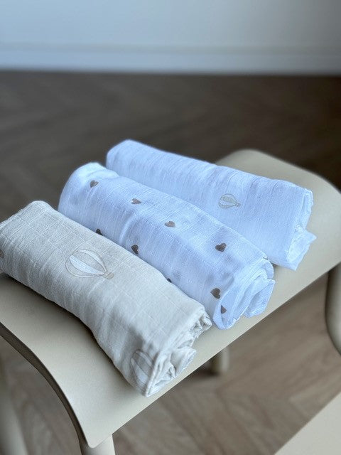 מארז שלישיית חיתולי במבוק כדור פורח