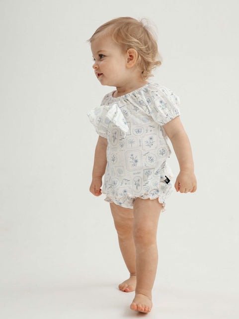 סט חולצה ומכנסון גלויות פפיון