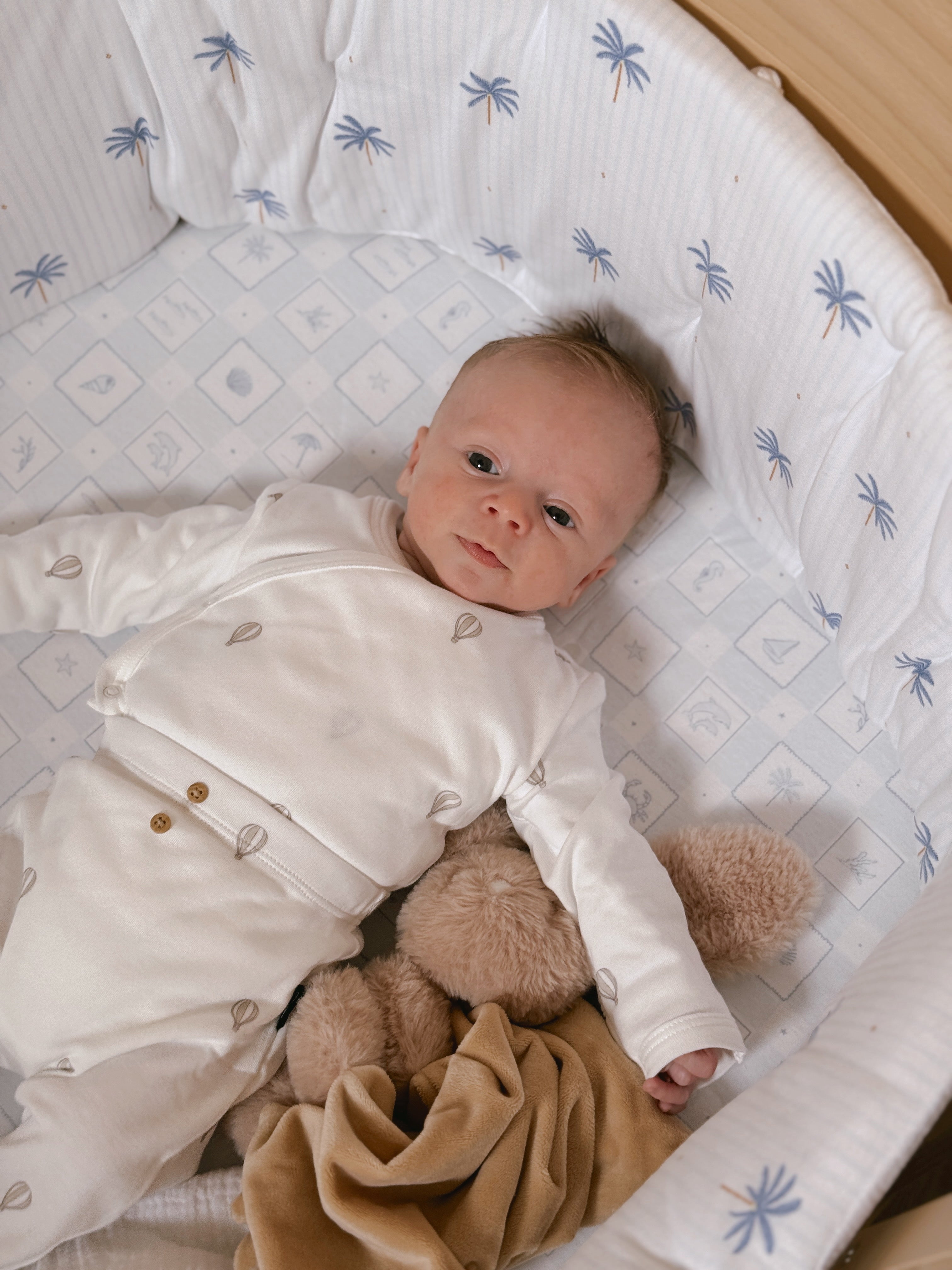 סט למיטת תינוק ריזורט