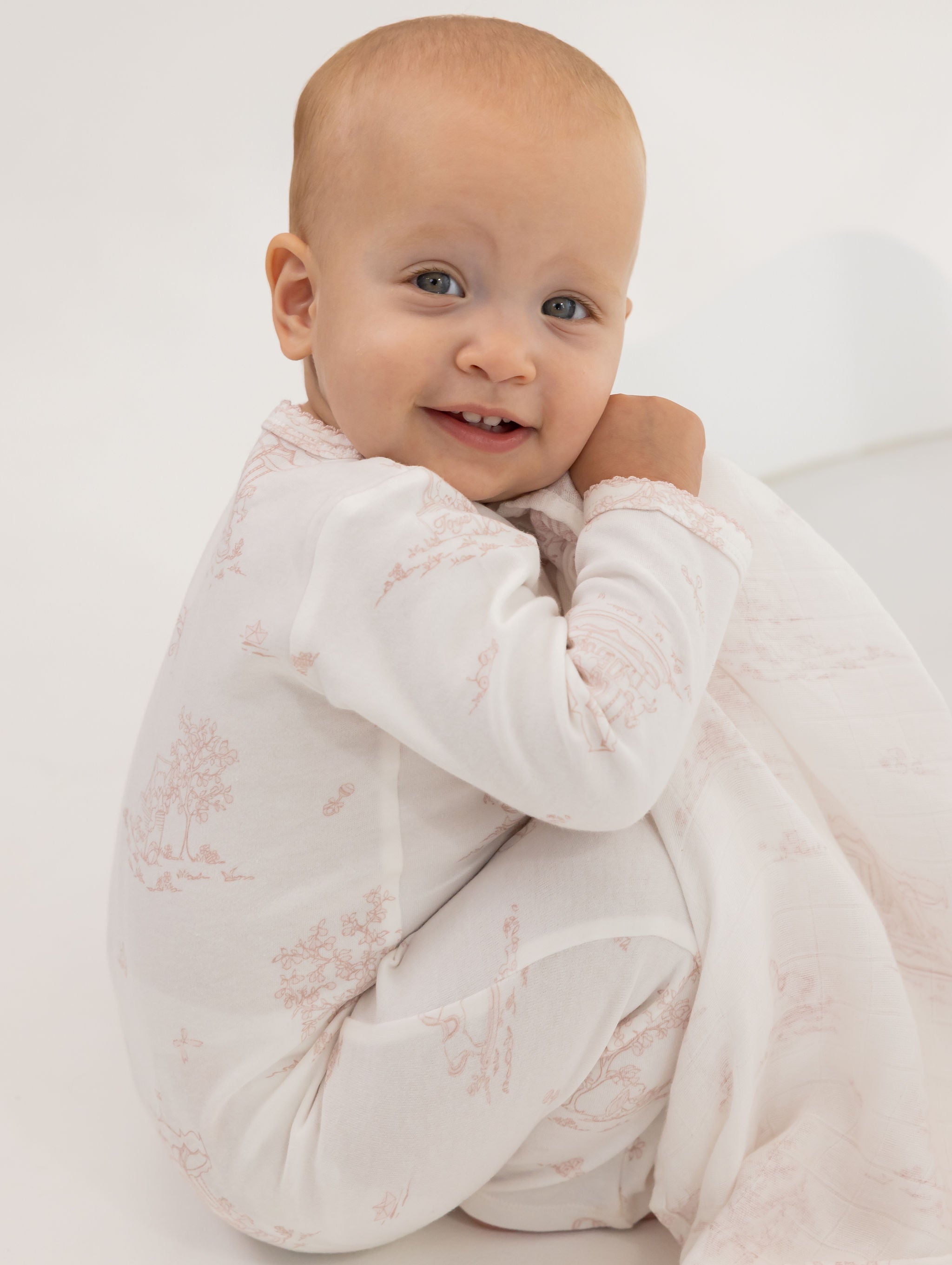 מארז אוברולים עם רוכסן טוואל ורוד