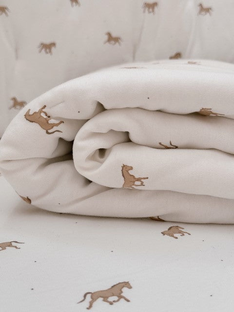 סט מצעים למיטת תינוק סוסים