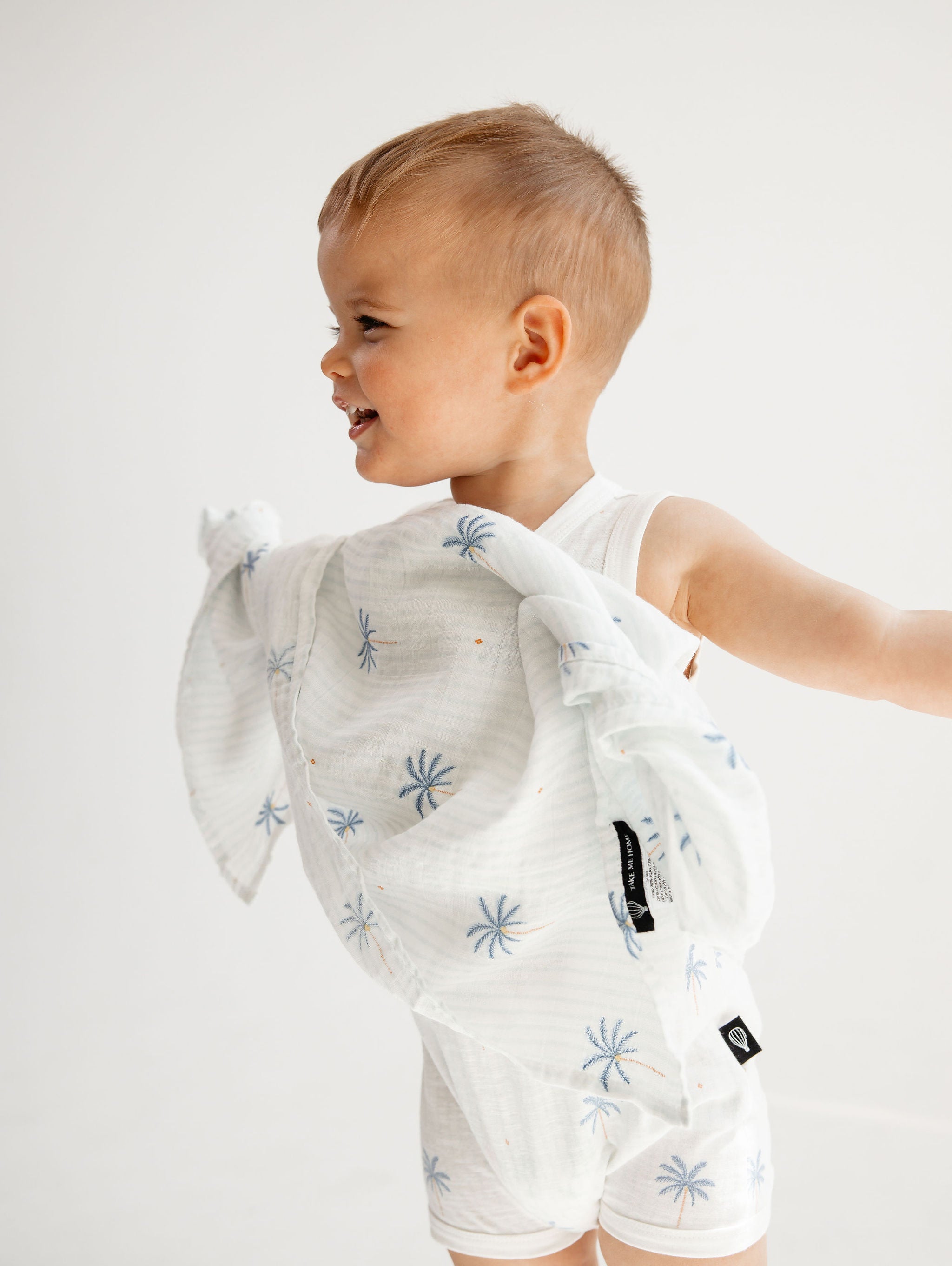 זוג חיתולי במבוק ריזורט