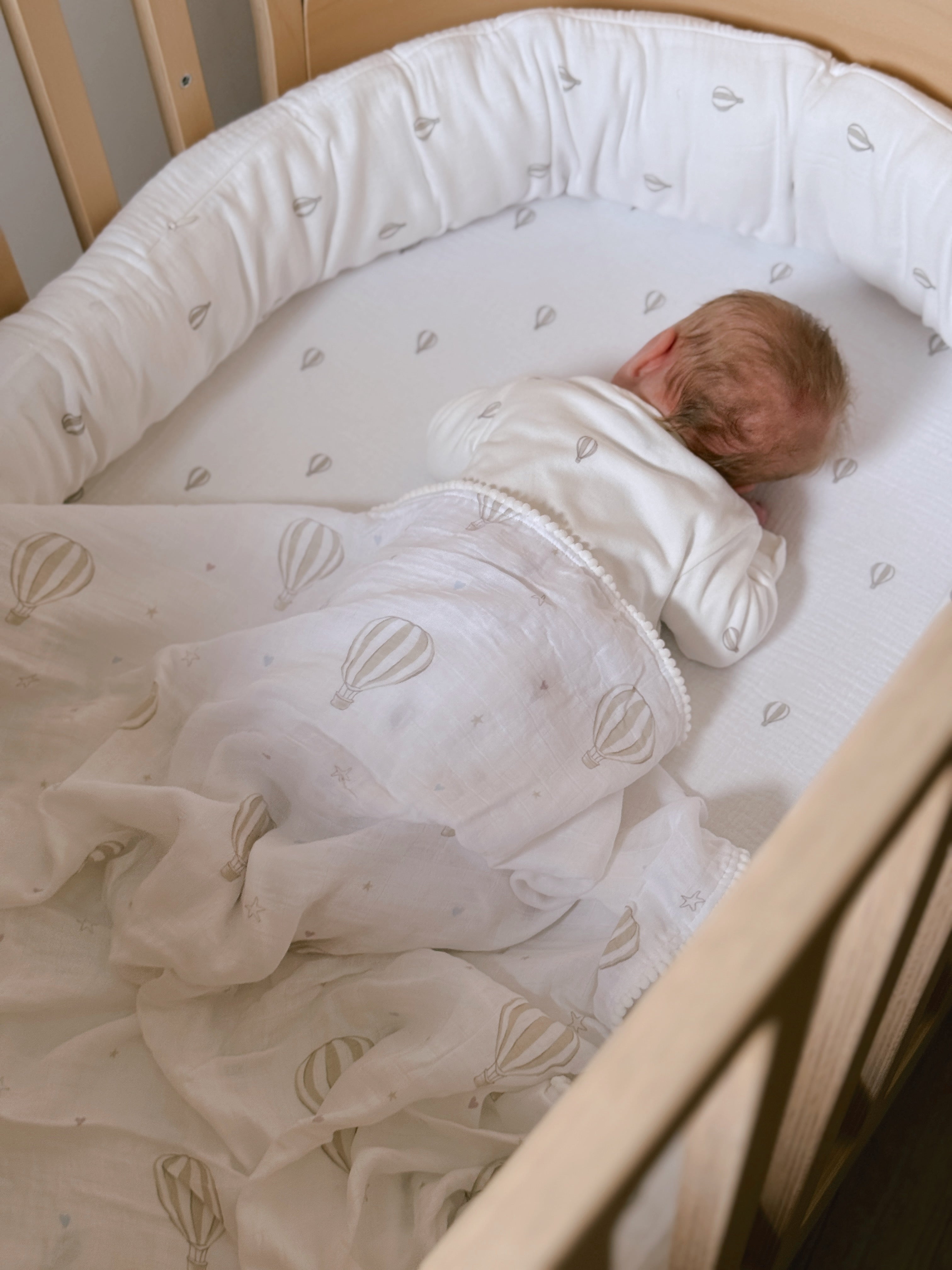 שמיכת במבוק פונפונים קלאסי 120*120