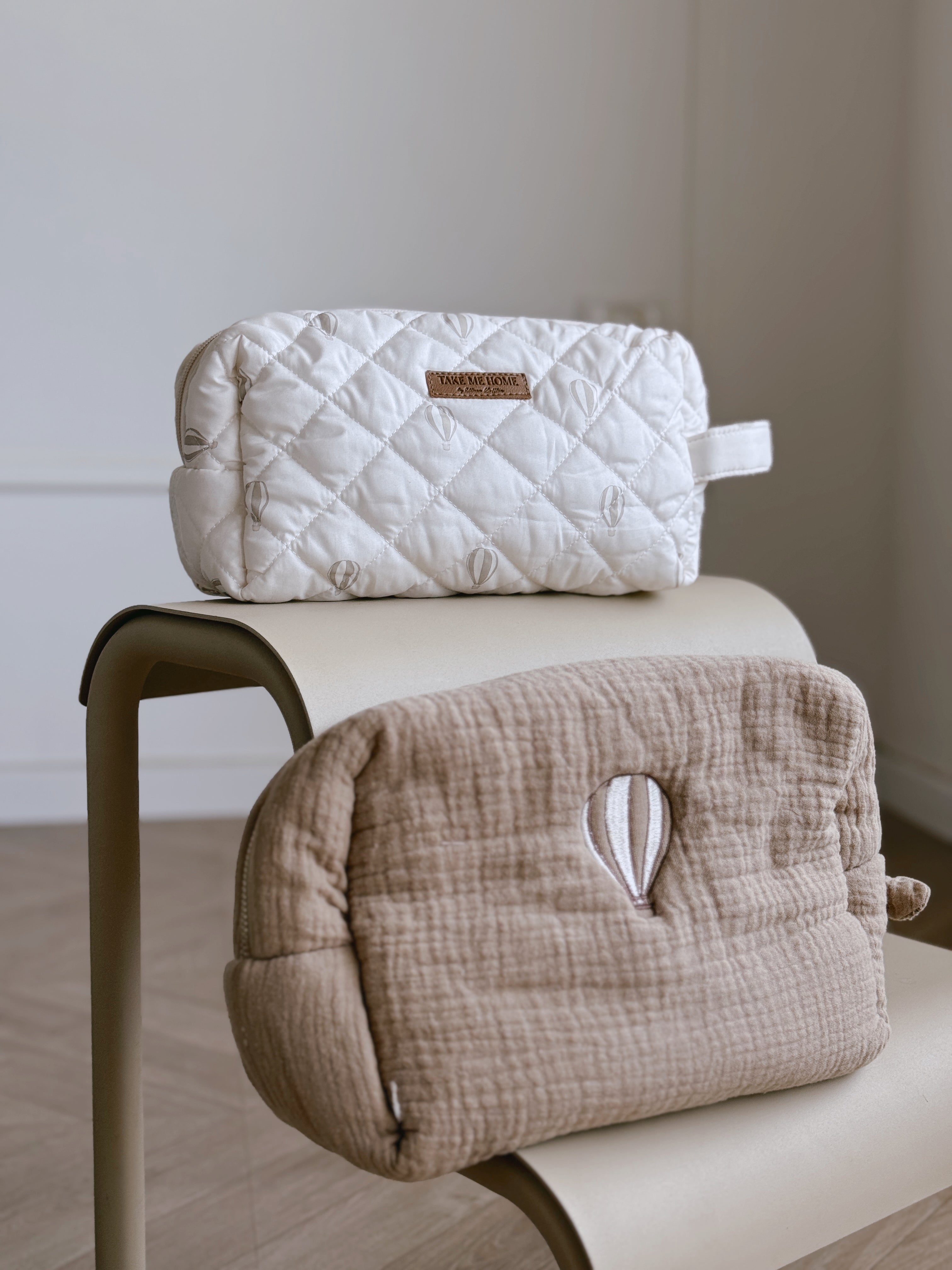 תיק רחצה גדול מבד טטרה – בז׳ טבעי