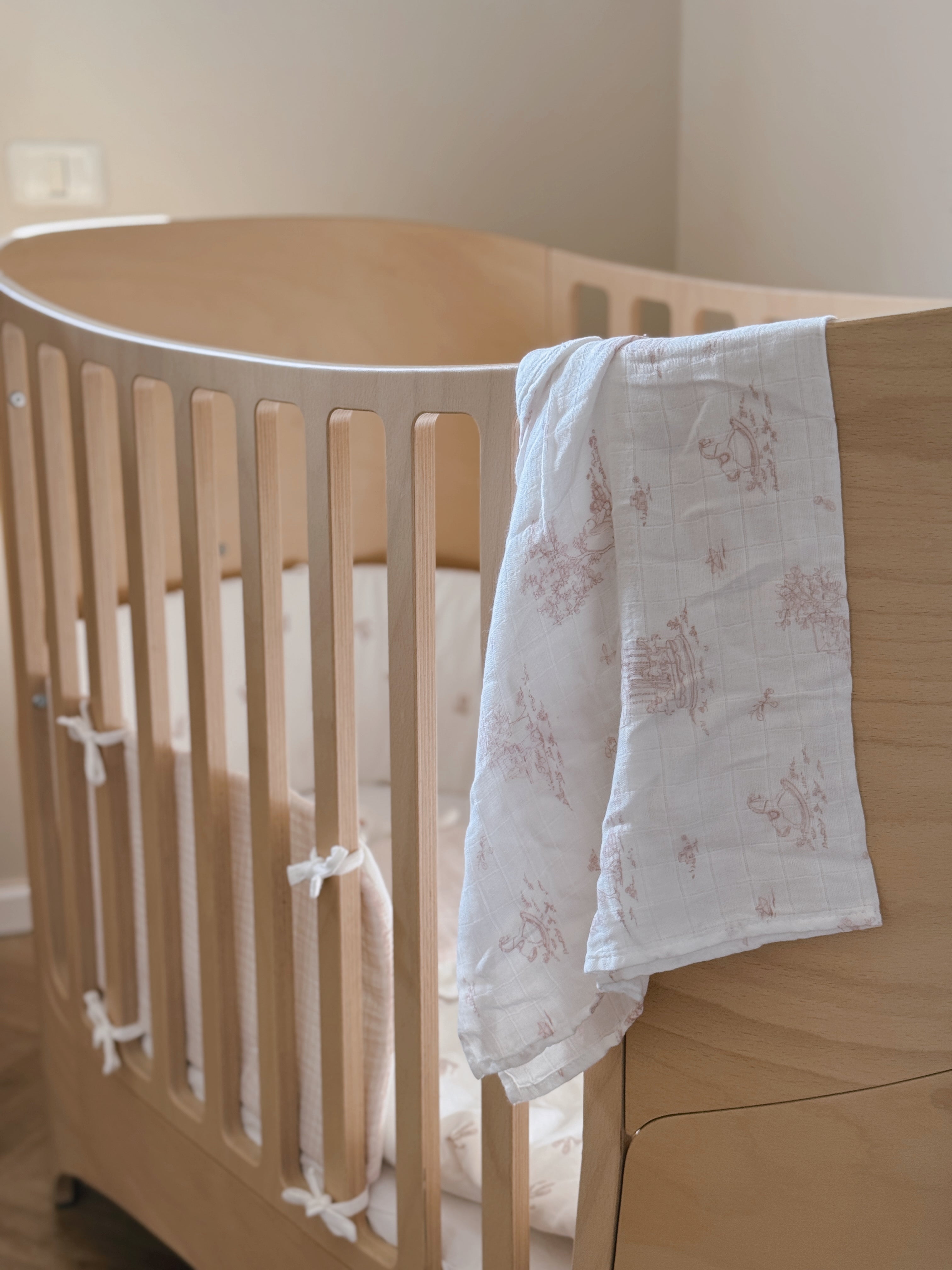 מארז זוג חיתולי במבוק טוי בוקס ורוד