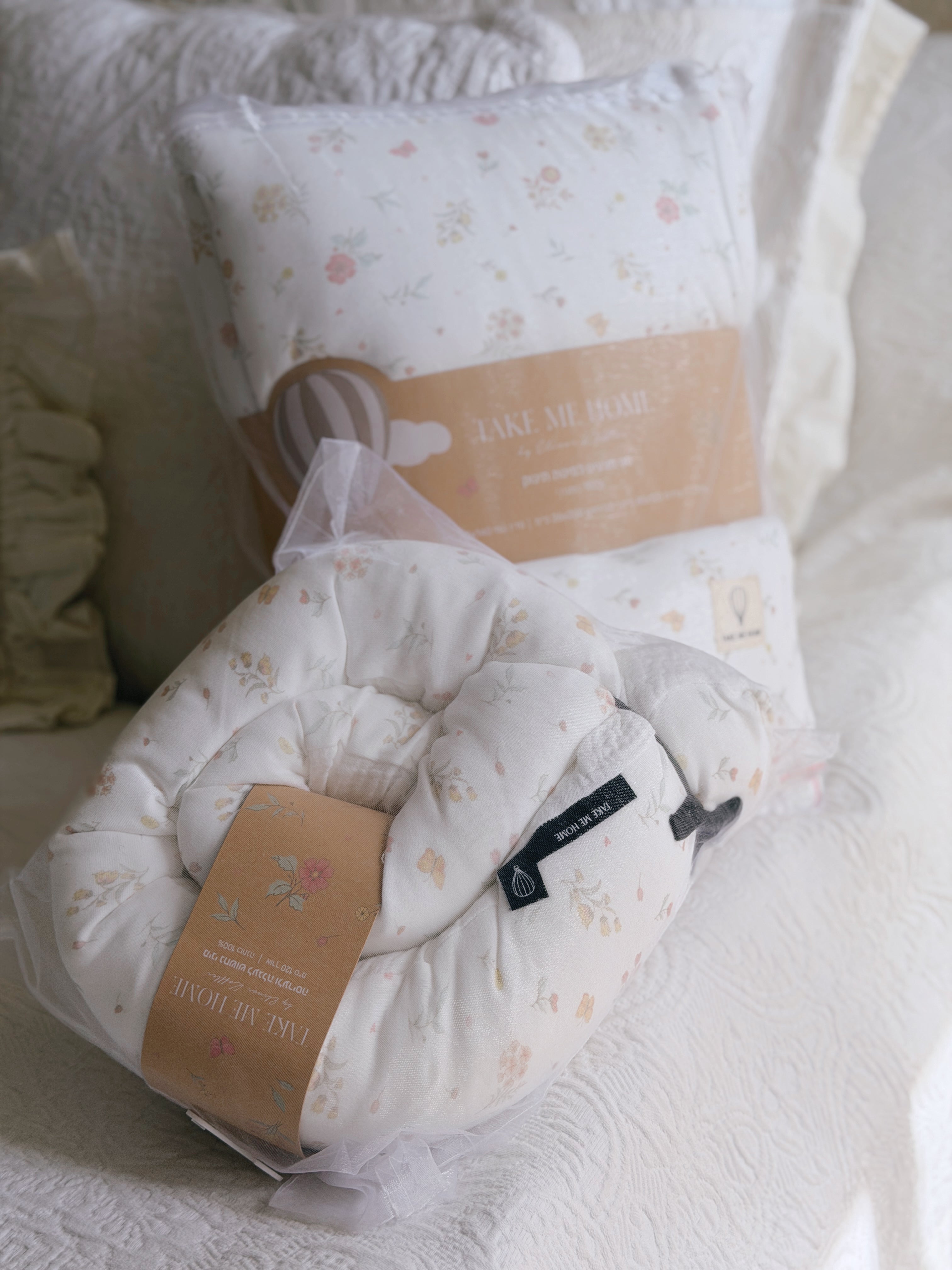 Baby Crib Bedding Set - Flowers & Lemons
